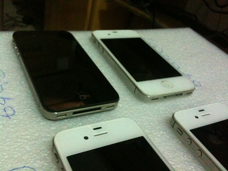 ... ~ Used Apple iphone 4s 16gb white Price in Pakistan - Buy or Sell