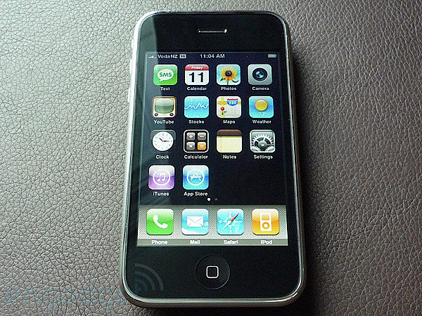iPhone 3G (16GB) price and specifications Rs. 14,000 iPhone 3G (16GB) price and specifications Rs. 14,000