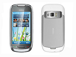 Nokia C7