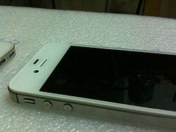Apple iphone 4s 16gb white