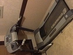 Treadmill (Running Machine)
